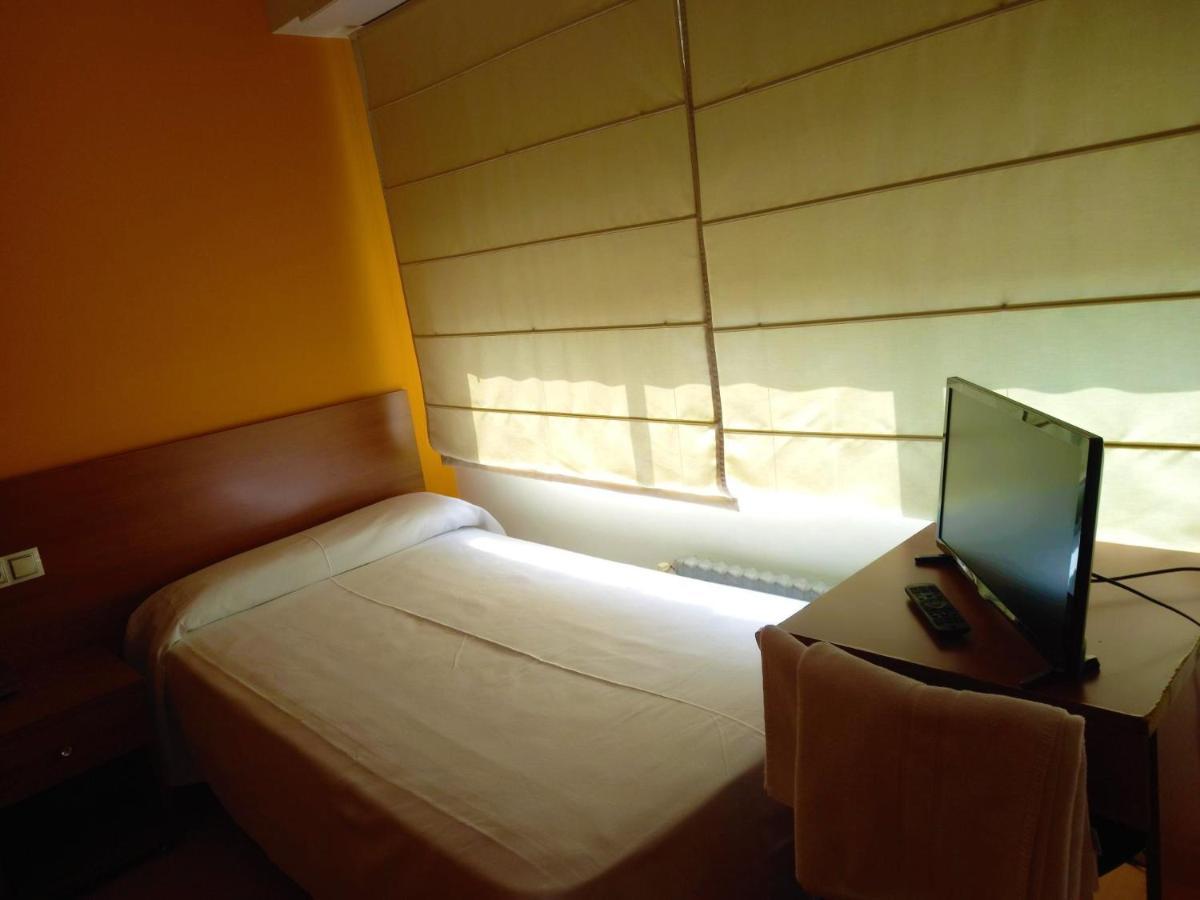 Pension San Roque ลูโก ภายนอก รูปภาพ