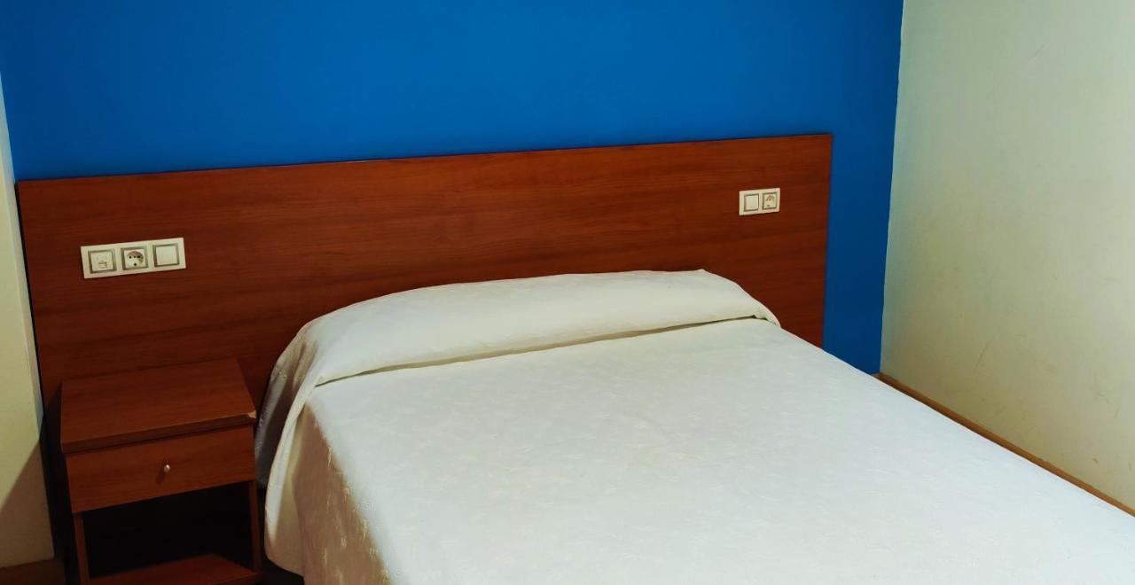 Pension San Roque ลูโก ภายนอก รูปภาพ
