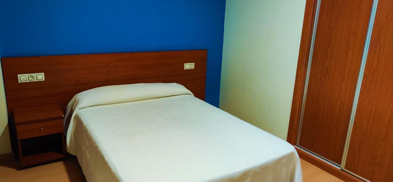 Pension San Roque ลูโก ภายนอก รูปภาพ